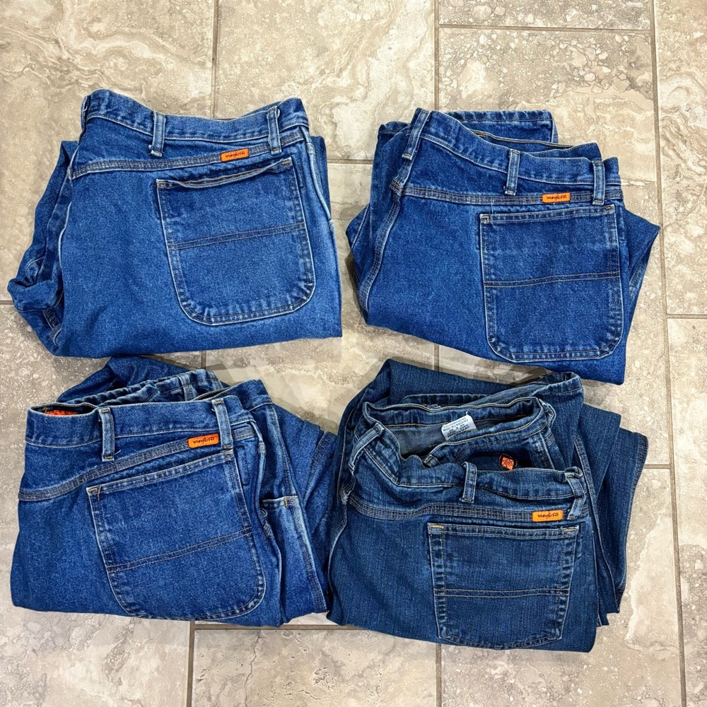 Bundle of 4 Wrangler Men's Flame-Resistant‎ Relaxed Fit jeans Sz 46 x 30